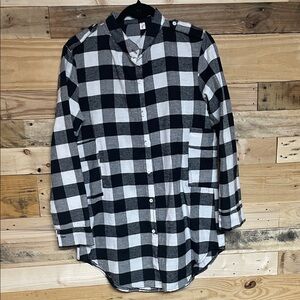 First Lady size XL Black & White Checker Flannel Button Down Shirt with Pockets